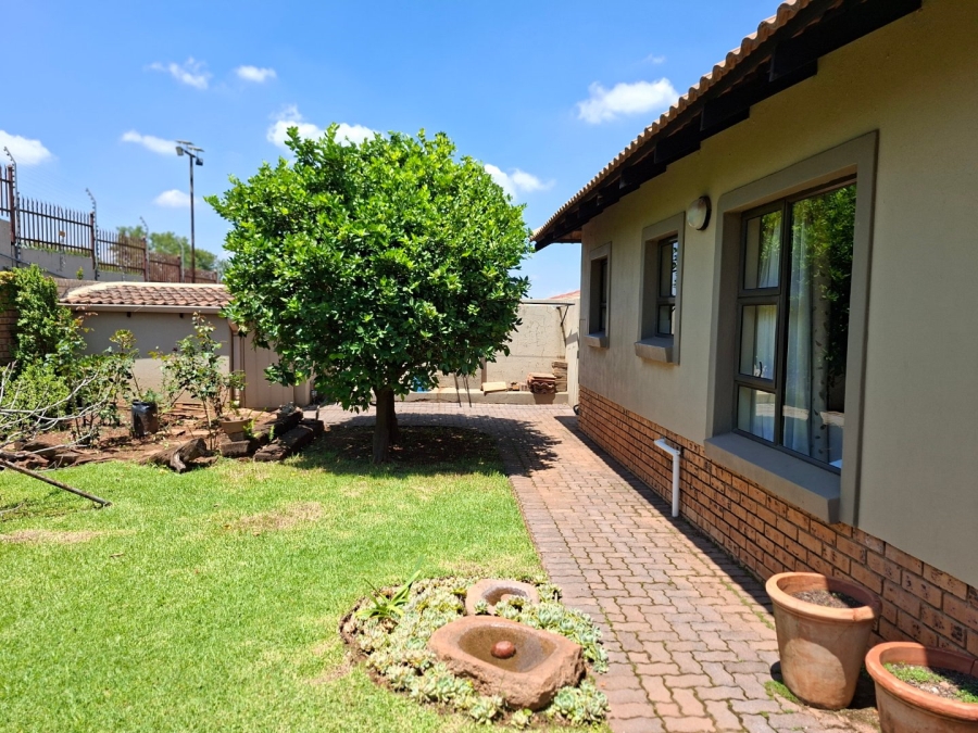 3 Bedroom Property for Sale in Olympus AH Gauteng