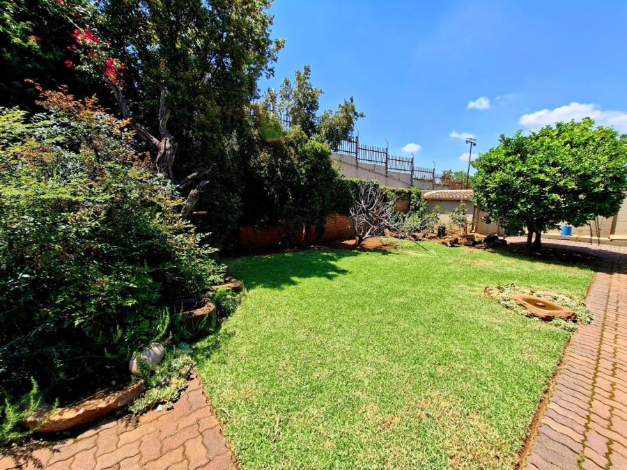 3 Bedroom Property for Sale in Olympus AH Gauteng