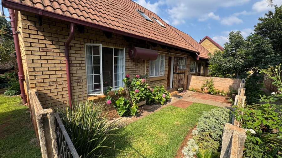 To Let 3 Bedroom Property for Rent in Hennopspark Gauteng