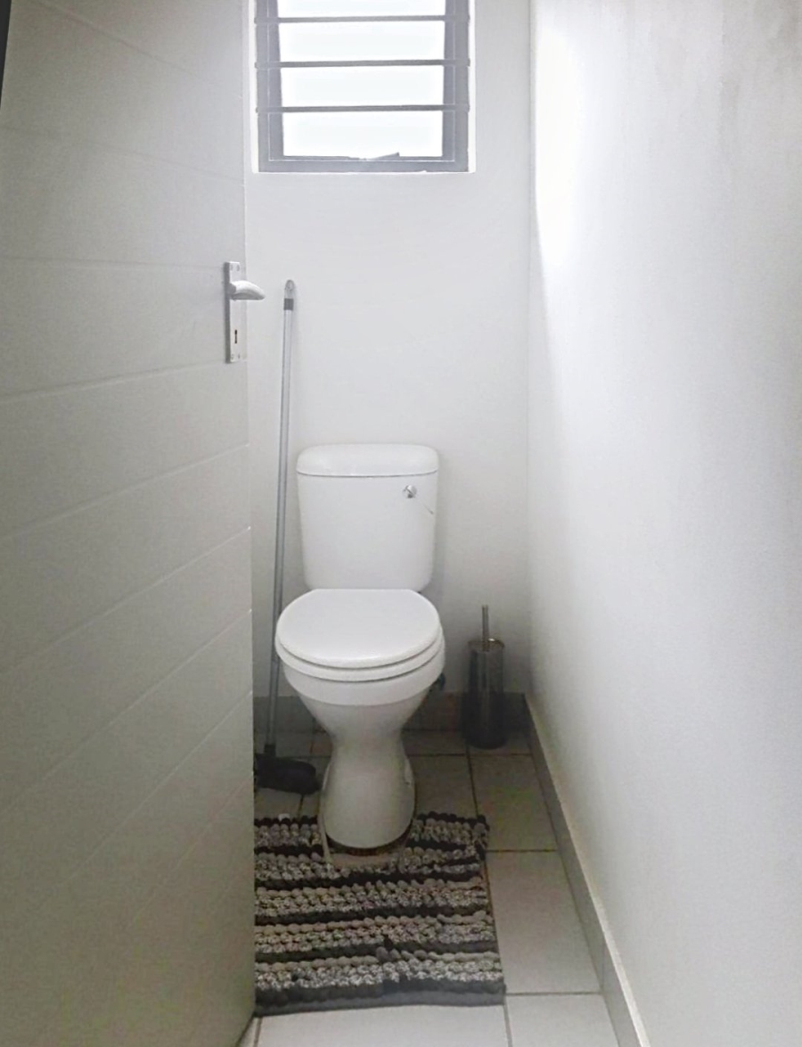 2 Bedroom Property for Sale in Protea Glen Gauteng