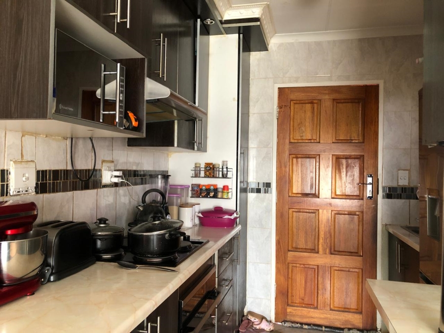 3 Bedroom Property for Sale in Rosslyn Gauteng