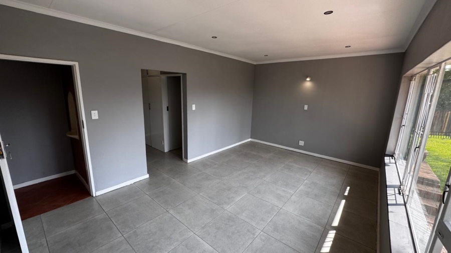 To Let 3 Bedroom Property for Rent in Wierda Park Gauteng