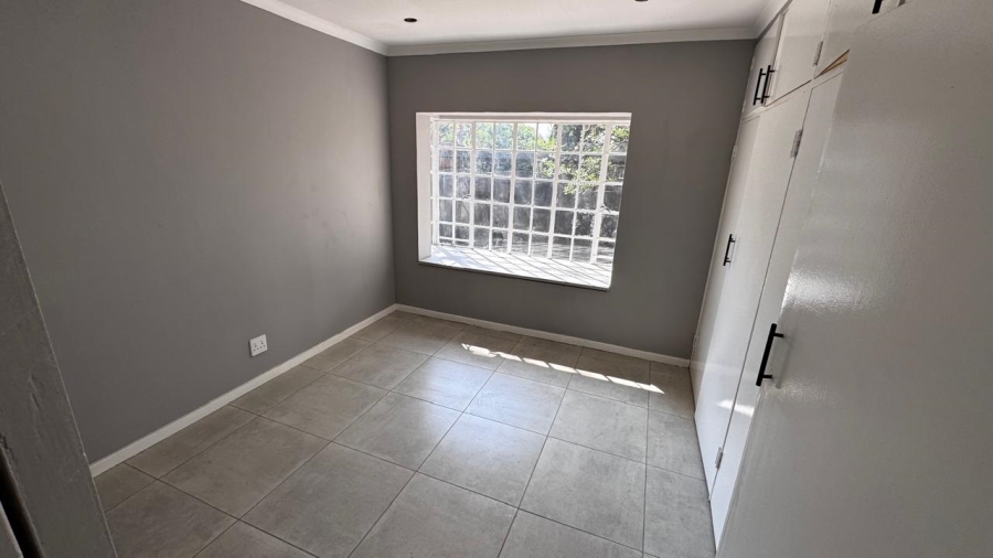 To Let 3 Bedroom Property for Rent in Wierda Park Gauteng