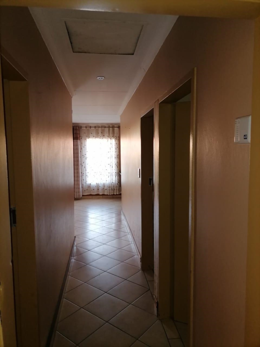 3 Bedroom Property for Sale in Crystal Park Gauteng