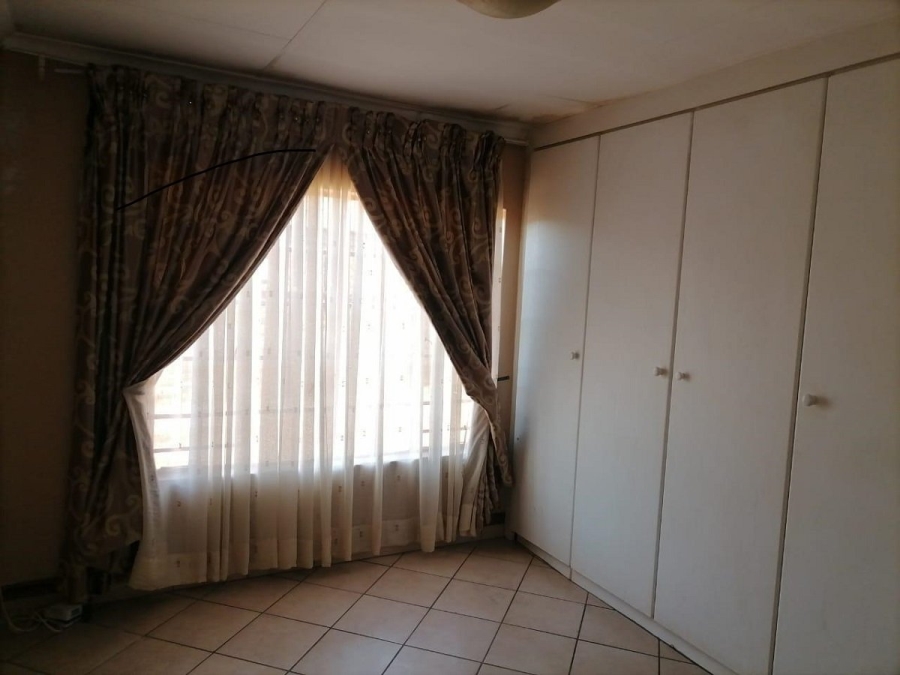 3 Bedroom Property for Sale in Crystal Park Gauteng
