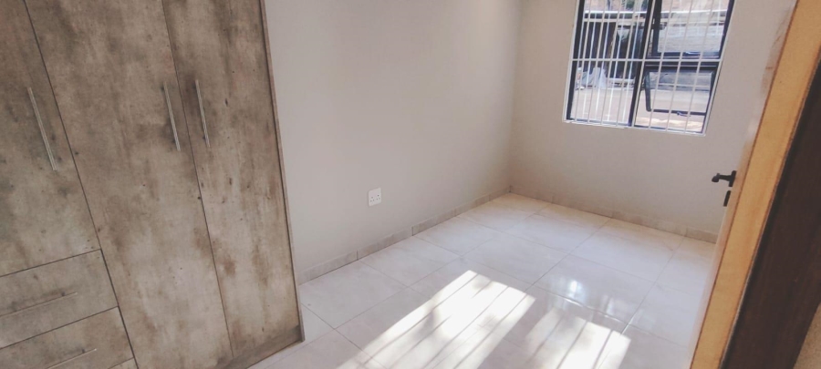 To Let 2 Bedroom Property for Rent in Bryanston East Gauteng