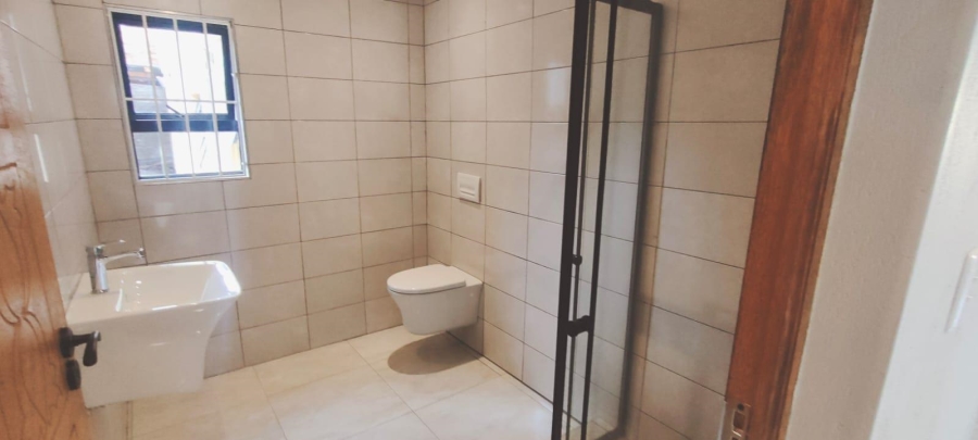 To Let 2 Bedroom Property for Rent in Bryanston East Gauteng