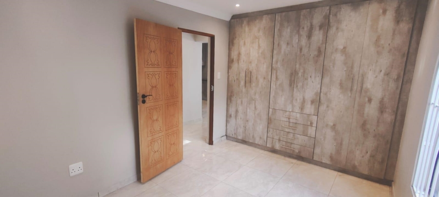 To Let 2 Bedroom Property for Rent in Bryanston East Gauteng