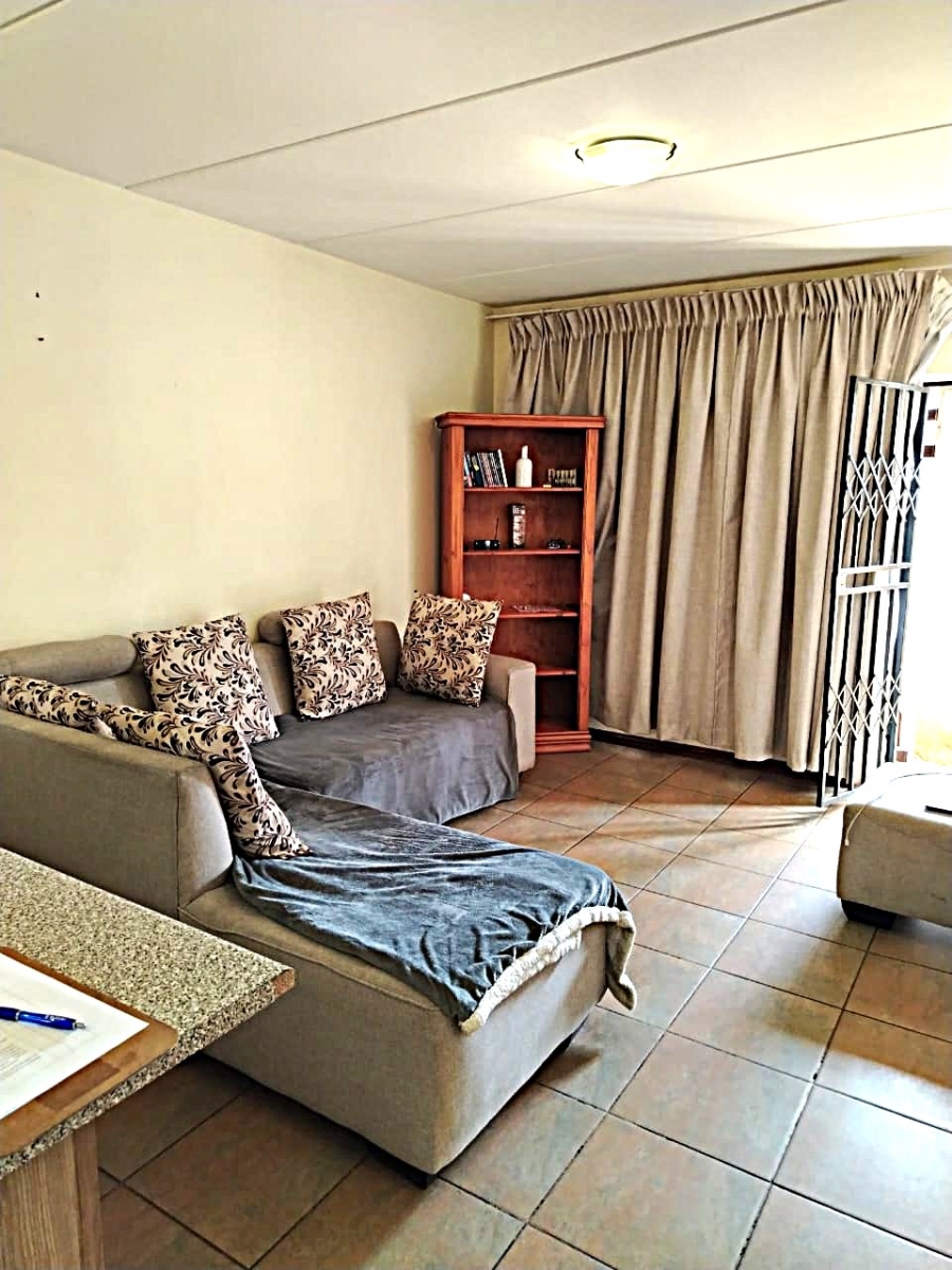 2 Bedroom Property for Sale in Florida Gauteng