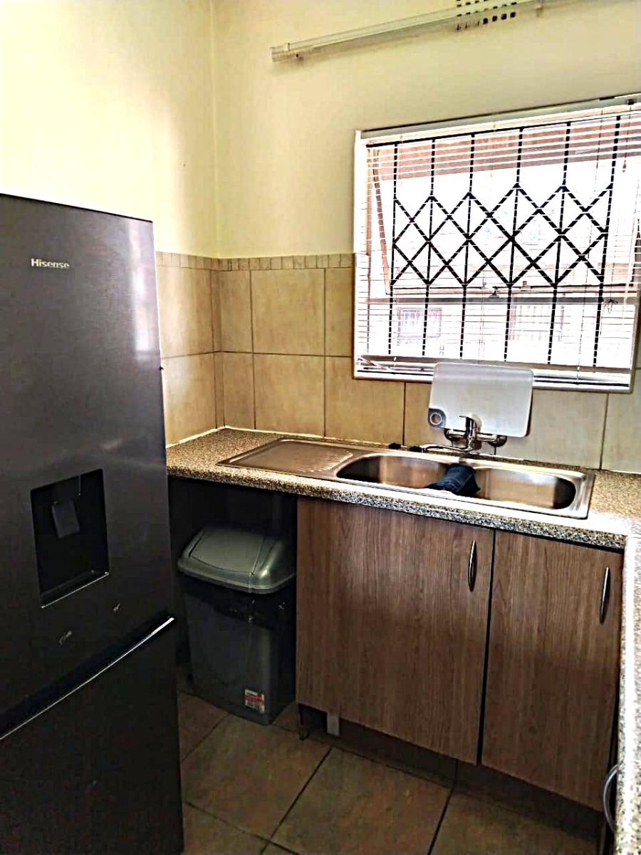 2 Bedroom Property for Sale in Florida Gauteng
