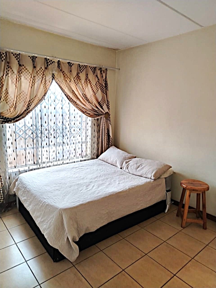 2 Bedroom Property for Sale in Florida Gauteng