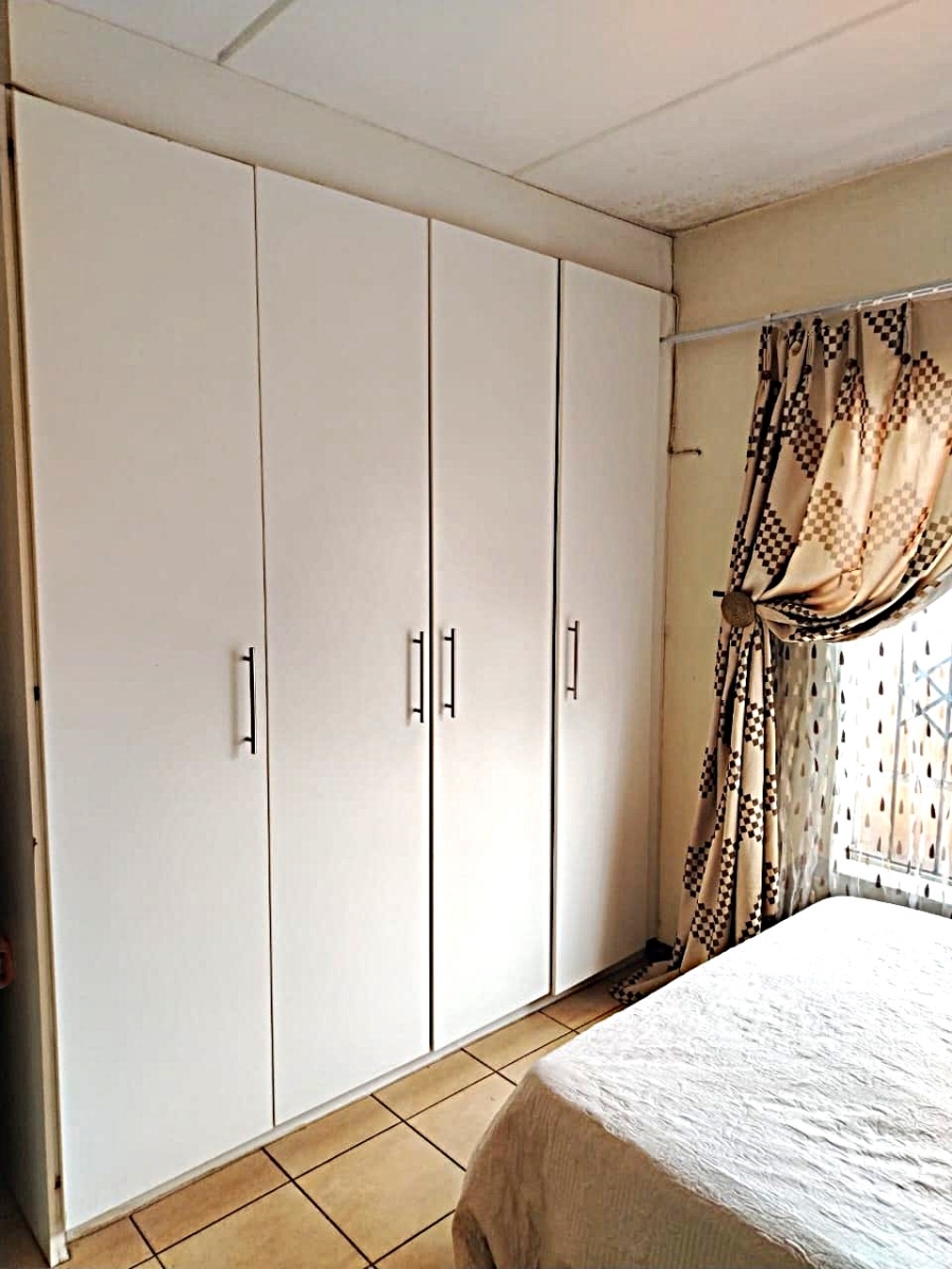 2 Bedroom Property for Sale in Florida Gauteng