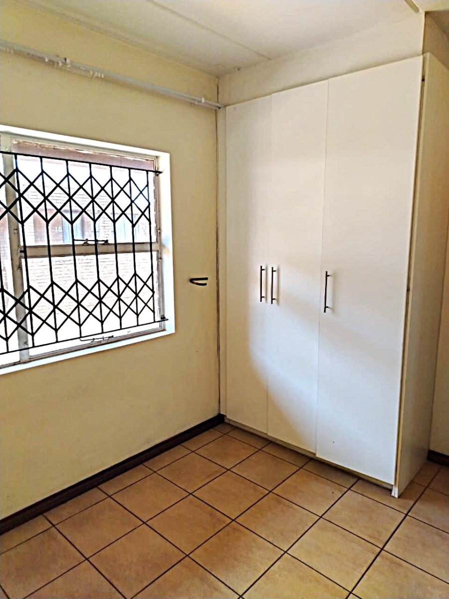 2 Bedroom Property for Sale in Florida Gauteng