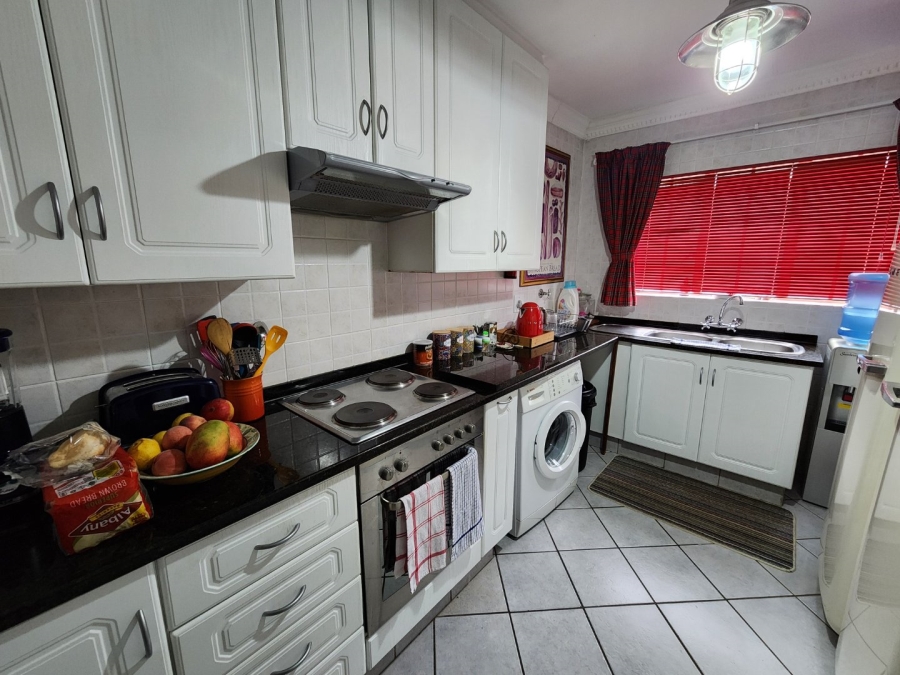 3 Bedroom Property for Sale in Florauna Gauteng