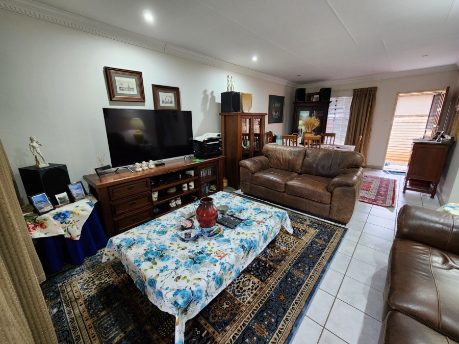 3 Bedroom Property for Sale in Florauna Gauteng