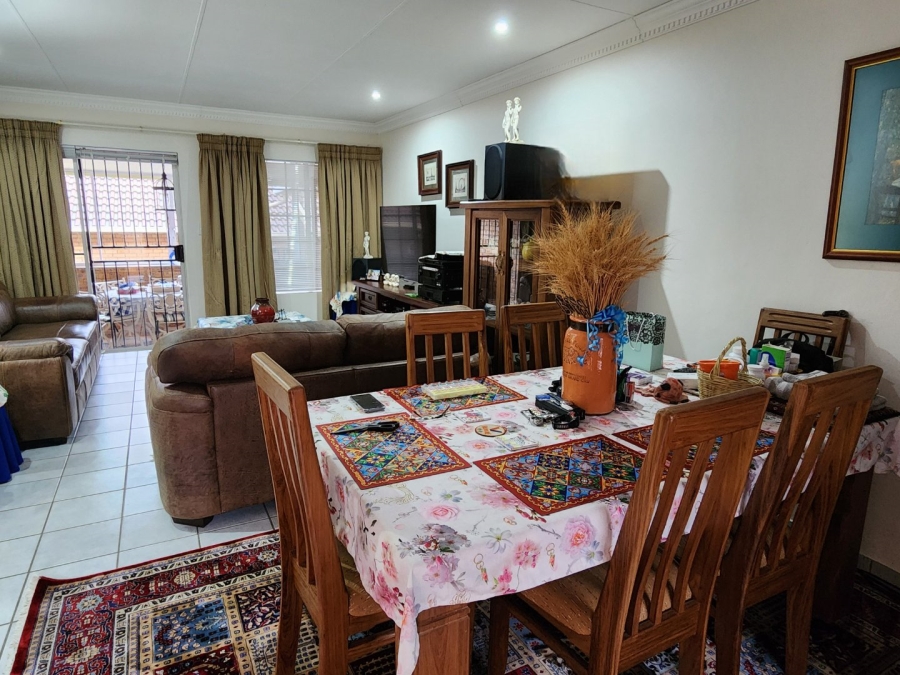 3 Bedroom Property for Sale in Florauna Gauteng