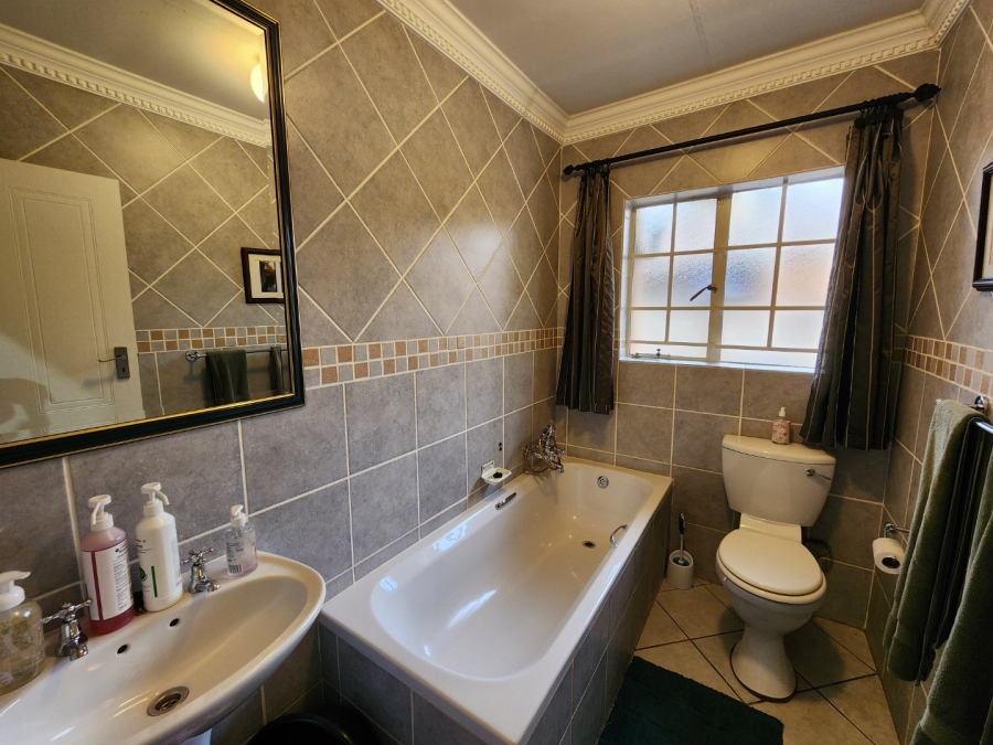 3 Bedroom Property for Sale in Florauna Gauteng