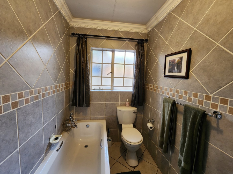 3 Bedroom Property for Sale in Florauna Gauteng