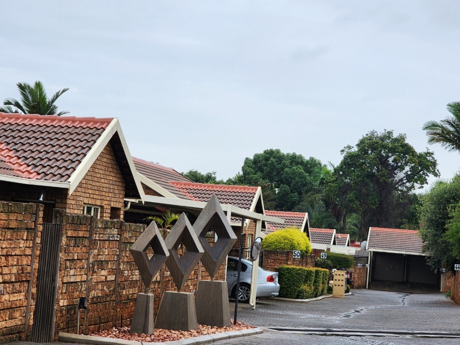 3 Bedroom Property for Sale in Florauna Gauteng