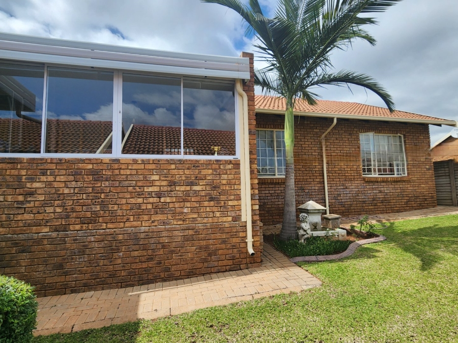 3 Bedroom Property for Sale in Florauna Gauteng