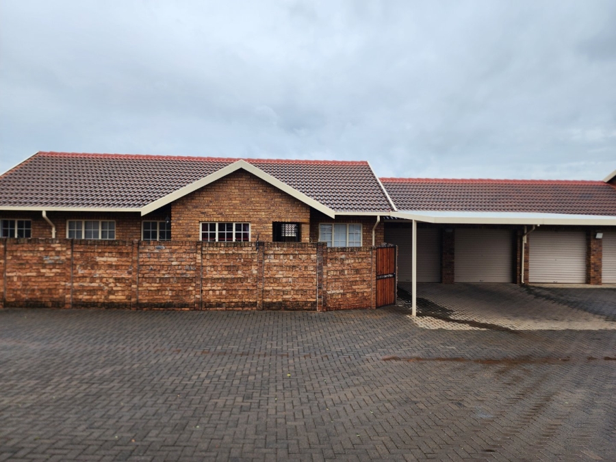 3 Bedroom Property for Sale in Florauna Gauteng