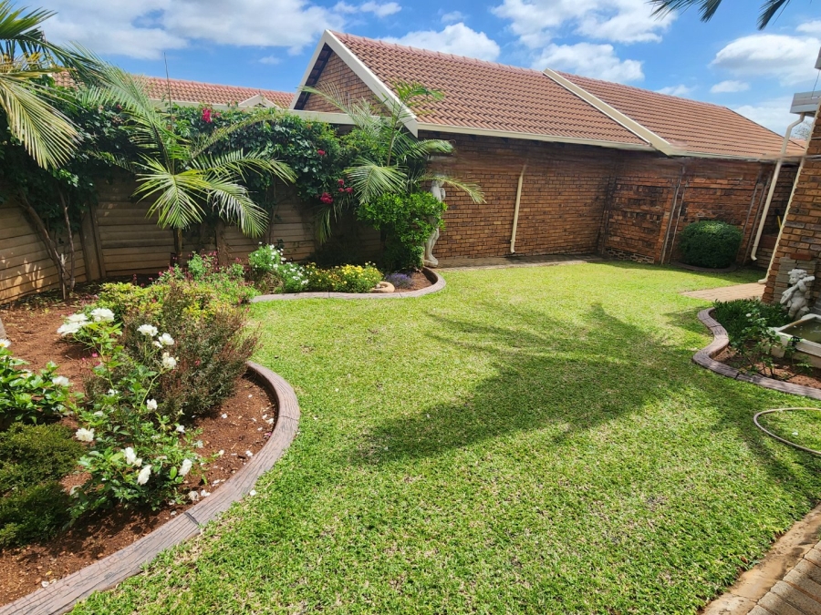 3 Bedroom Property for Sale in Florauna Gauteng