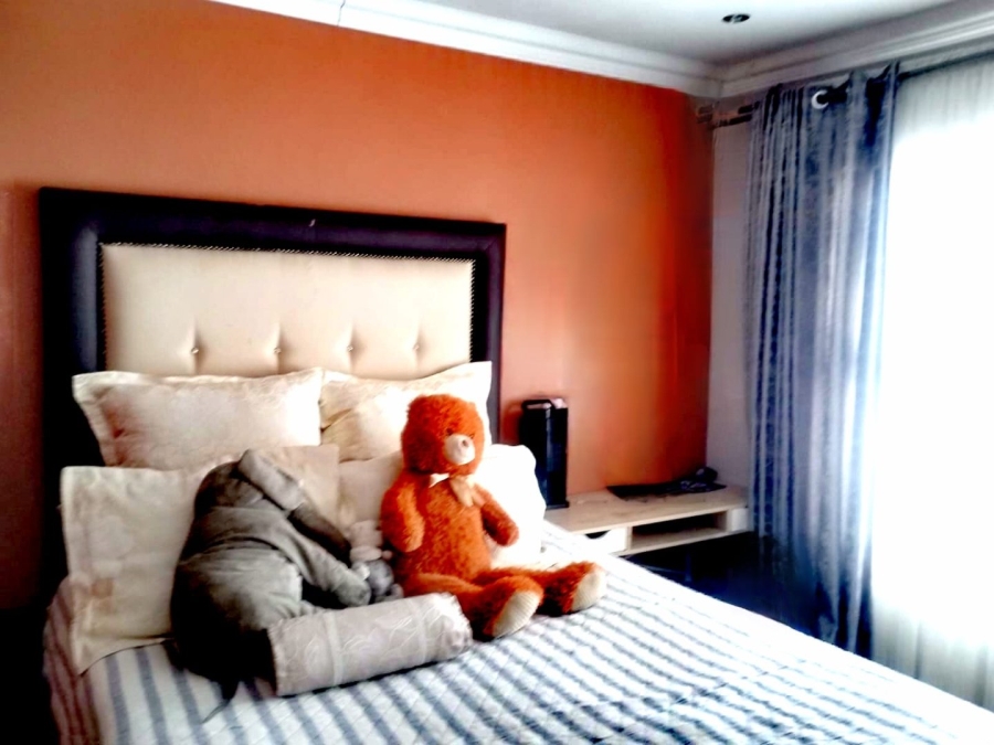 4 Bedroom Property for Sale in Risiville Gauteng