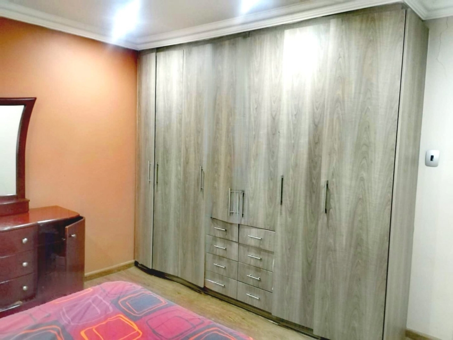 4 Bedroom Property for Sale in Risiville Gauteng