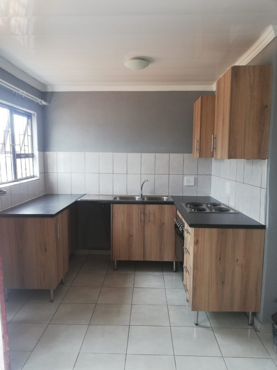 2 Bedroom Property for Sale in Soshanguve A Gauteng