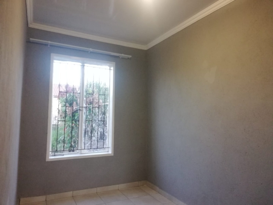 2 Bedroom Property for Sale in Soshanguve A Gauteng