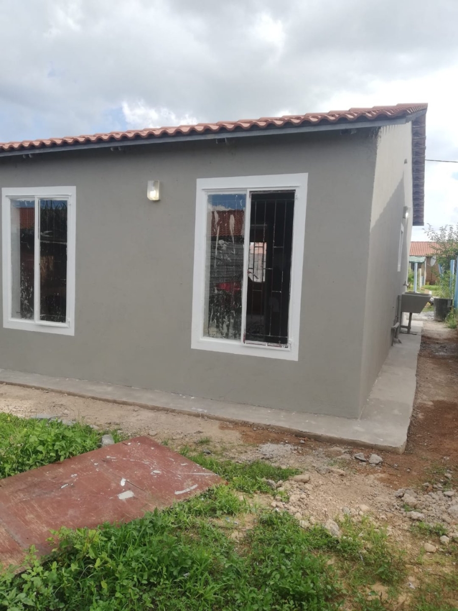 2 Bedroom Property for Sale in Soshanguve A Gauteng