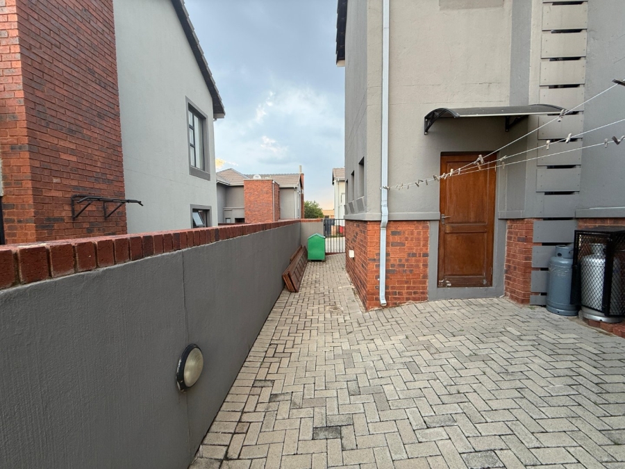 4 Bedroom Property for Sale in Meyersdal Nature Estate Gauteng