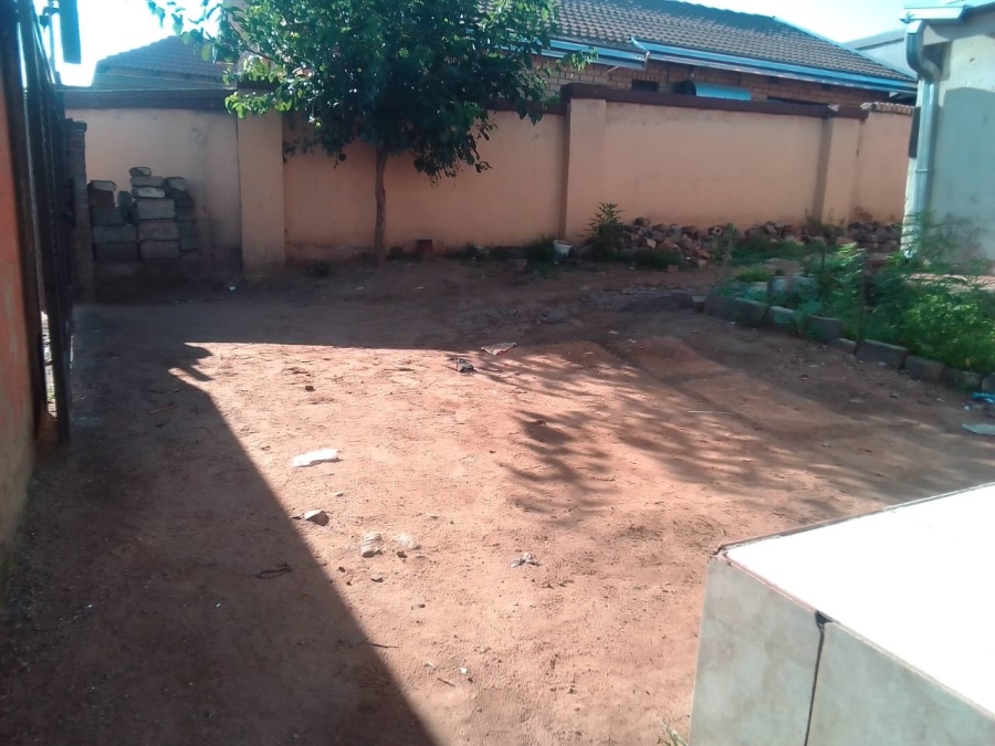 7 Bedroom Property for Sale in Ivory Park Gauteng