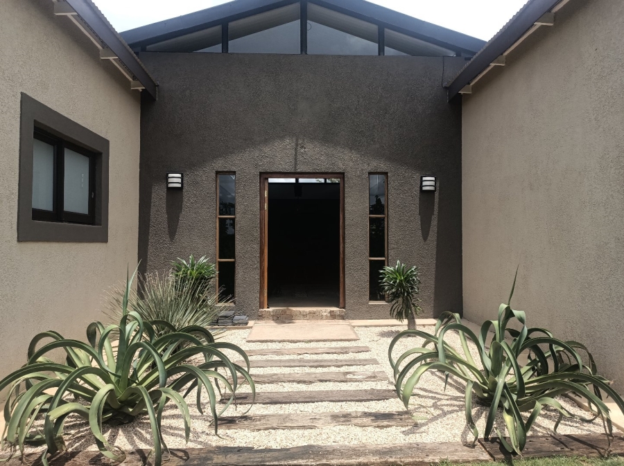 Commercial Property for Sale in Oog Van Boekenhoutskloof Alias Tweefonte Gauteng
