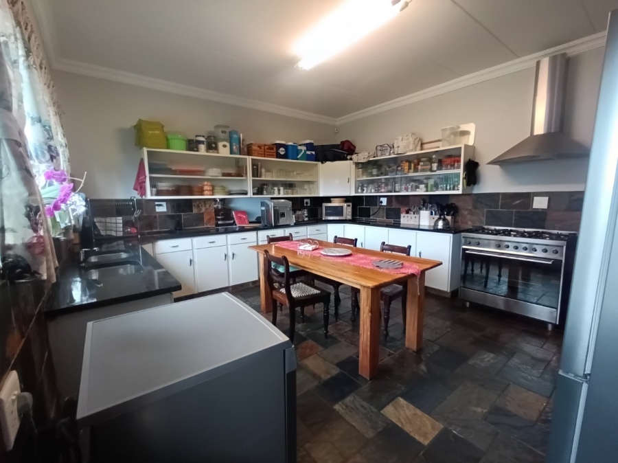 Commercial Property for Sale in Oog Van Boekenhoutskloof Alias Tweefonte Gauteng