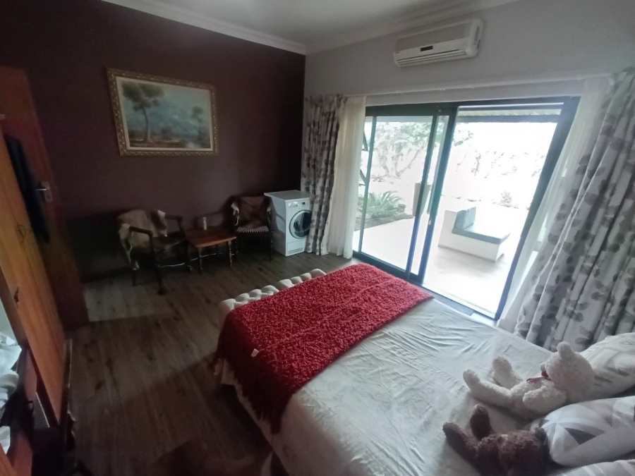 Commercial Property for Sale in Oog Van Boekenhoutskloof Alias Tweefonte Gauteng