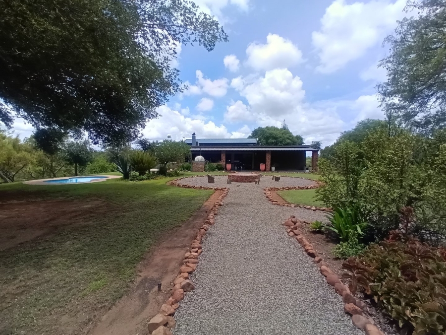 Commercial Property for Sale in Oog Van Boekenhoutskloof Alias Tweefonte Gauteng