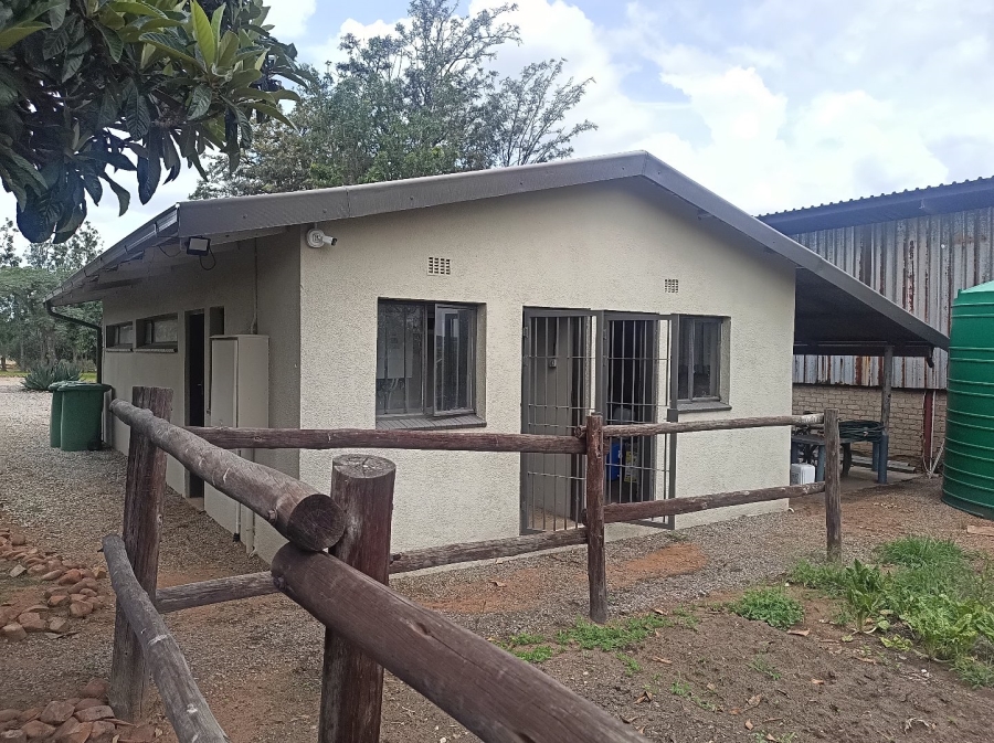 Commercial Property for Sale in Oog Van Boekenhoutskloof Alias Tweefonte Gauteng