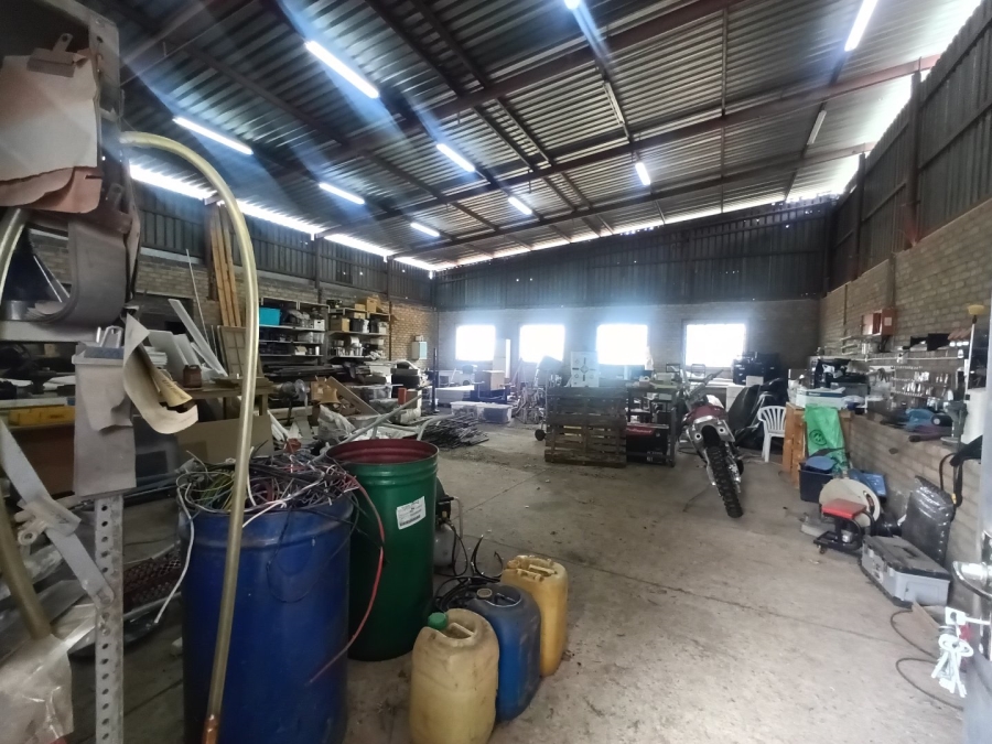 Commercial Property for Sale in Oog Van Boekenhoutskloof Alias Tweefonte Gauteng