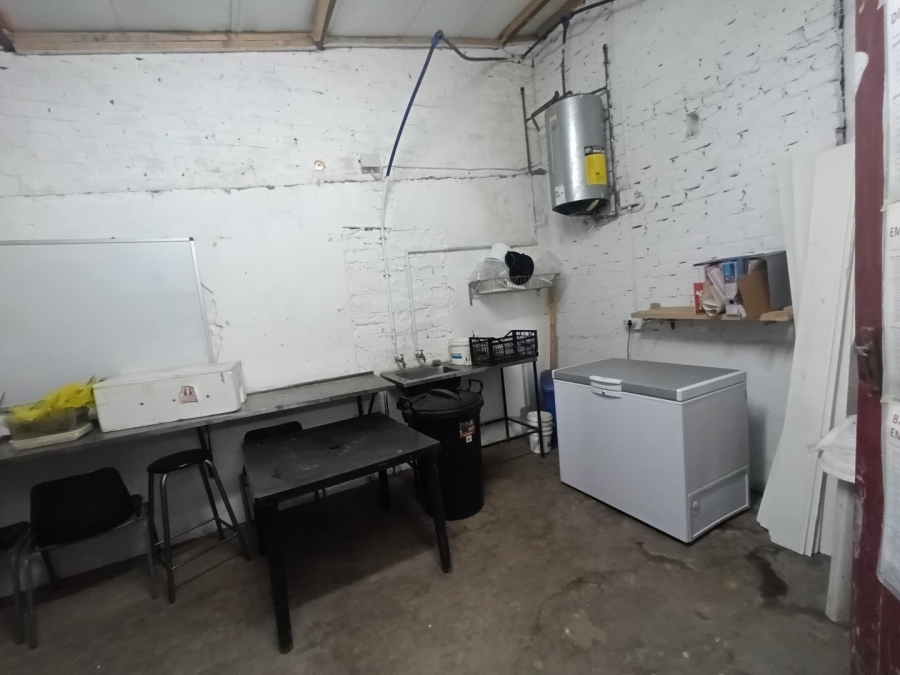 Commercial Property for Sale in Oog Van Boekenhoutskloof Alias Tweefonte Gauteng