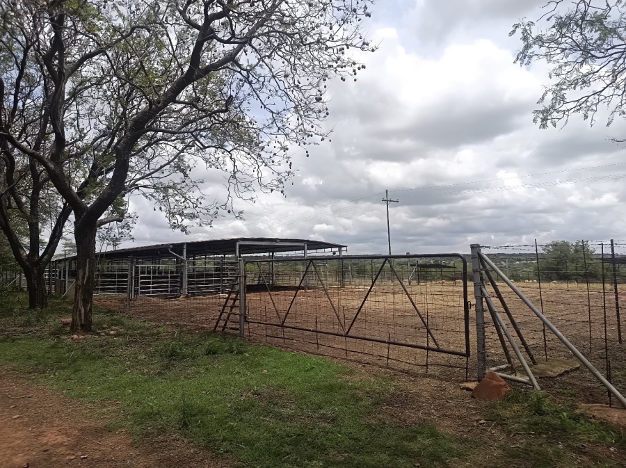 Commercial Property for Sale in Oog Van Boekenhoutskloof Alias Tweefonte Gauteng