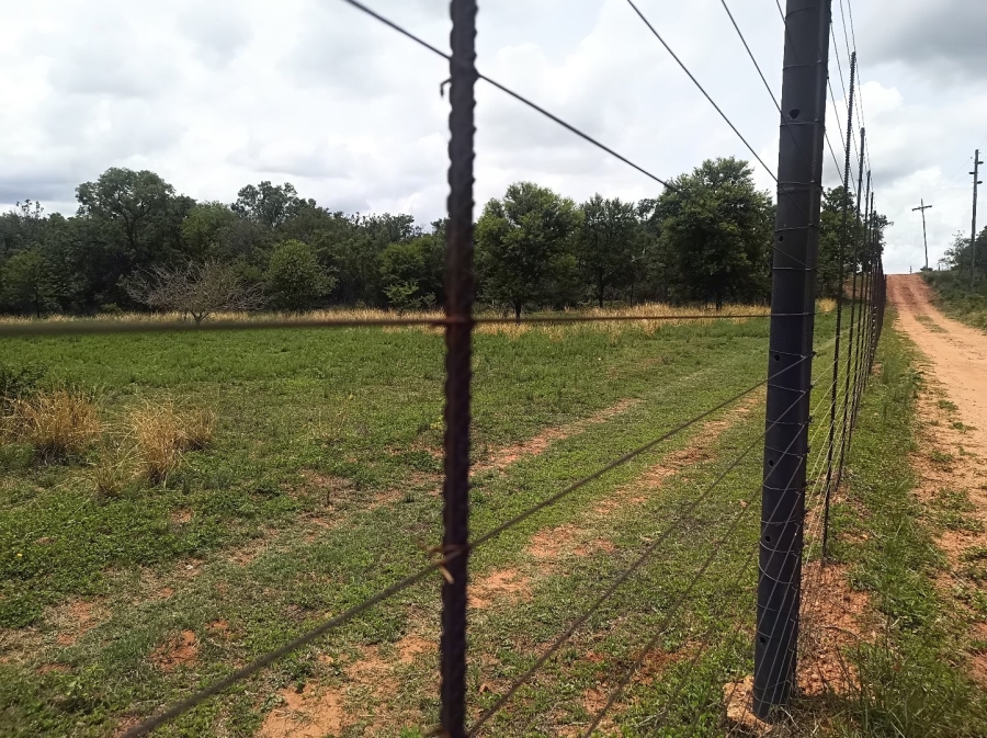 Commercial Property for Sale in Oog Van Boekenhoutskloof Alias Tweefonte Gauteng