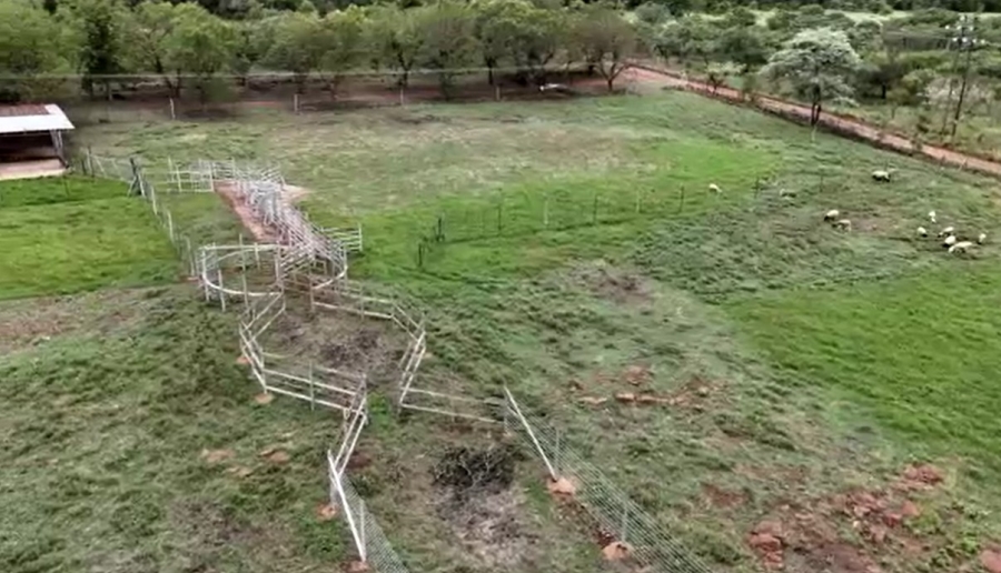 Commercial Property for Sale in Oog Van Boekenhoutskloof Alias Tweefonte Gauteng