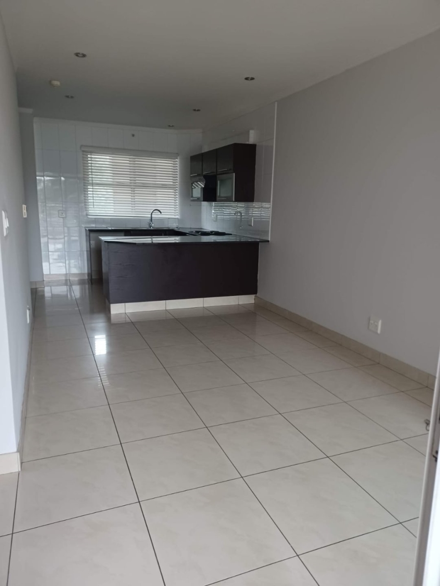 To Let 1 Bedroom Property for Rent in Sandhurst Gauteng