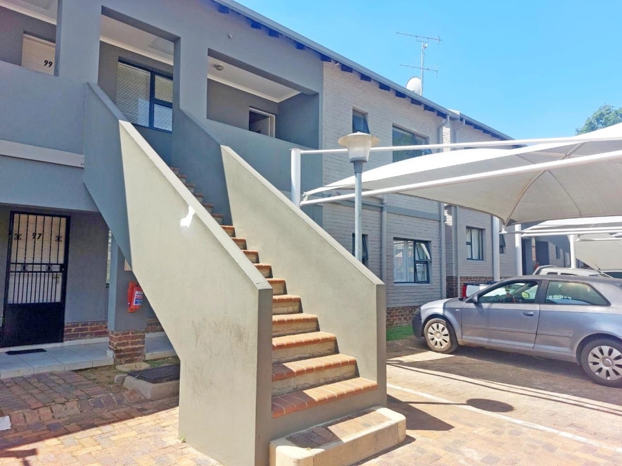 3 Bedroom Property for Sale in Cloverdene Gauteng