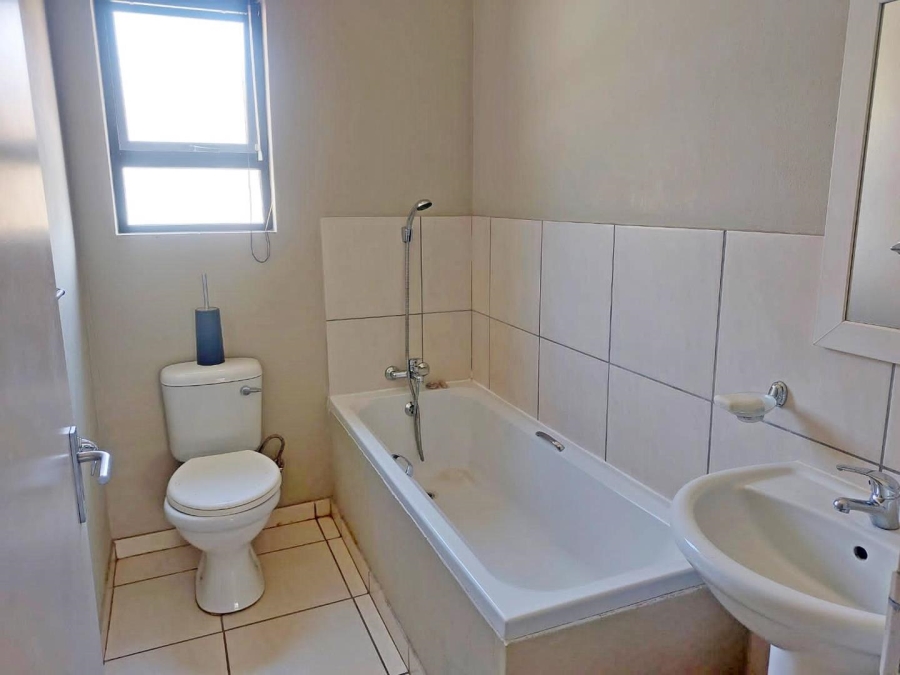 3 Bedroom Property for Sale in Cloverdene Gauteng
