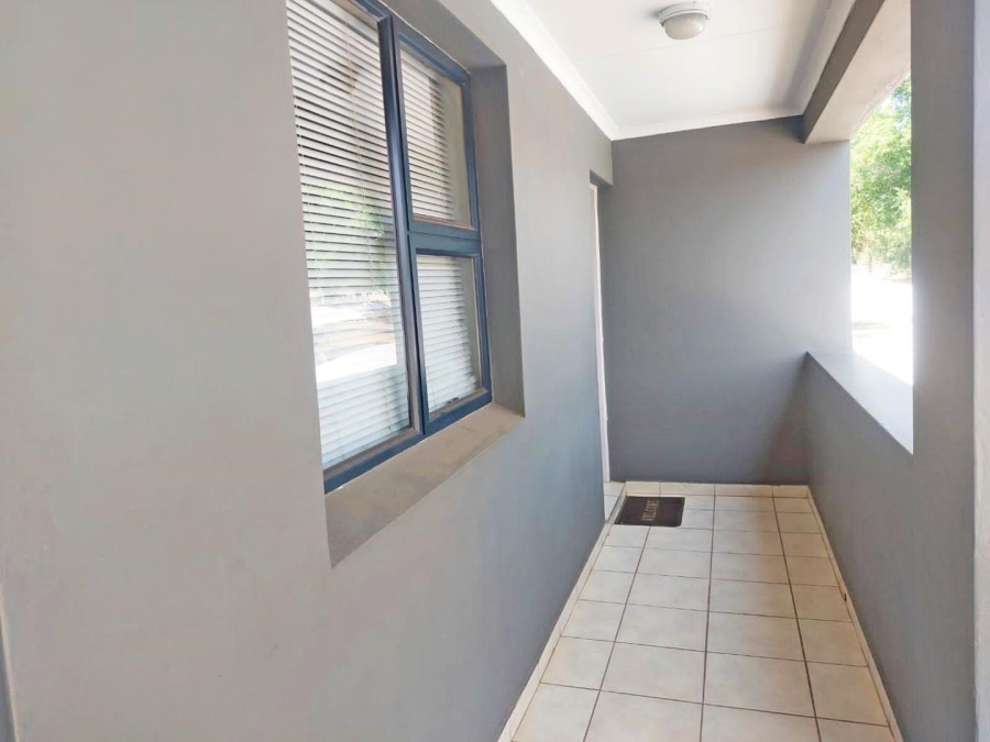 3 Bedroom Property for Sale in Cloverdene Gauteng
