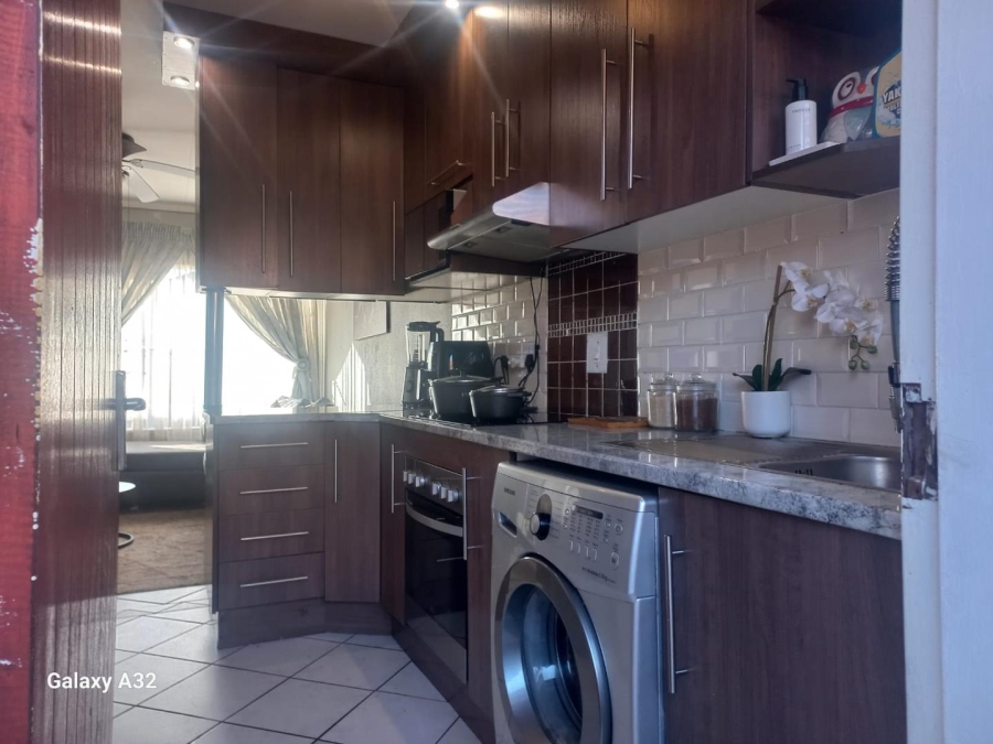 2 Bedroom Property for Sale in Terenure Gauteng