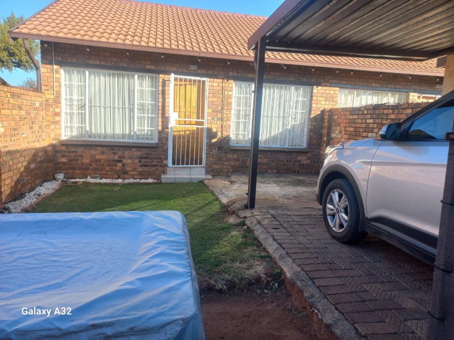 2 Bedroom Property for Sale in Terenure Gauteng