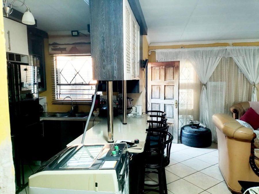 3 Bedroom Property for Sale in Birch Acres Gauteng